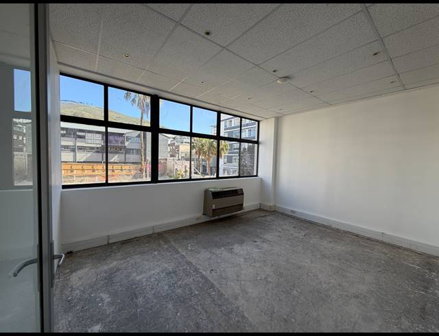 347M² BUILDING TO LET IN CAPE TOWN CITY CENTRE